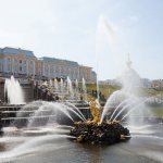 Фонтан Большой каскад и фонтан Самсон в Петергофе
